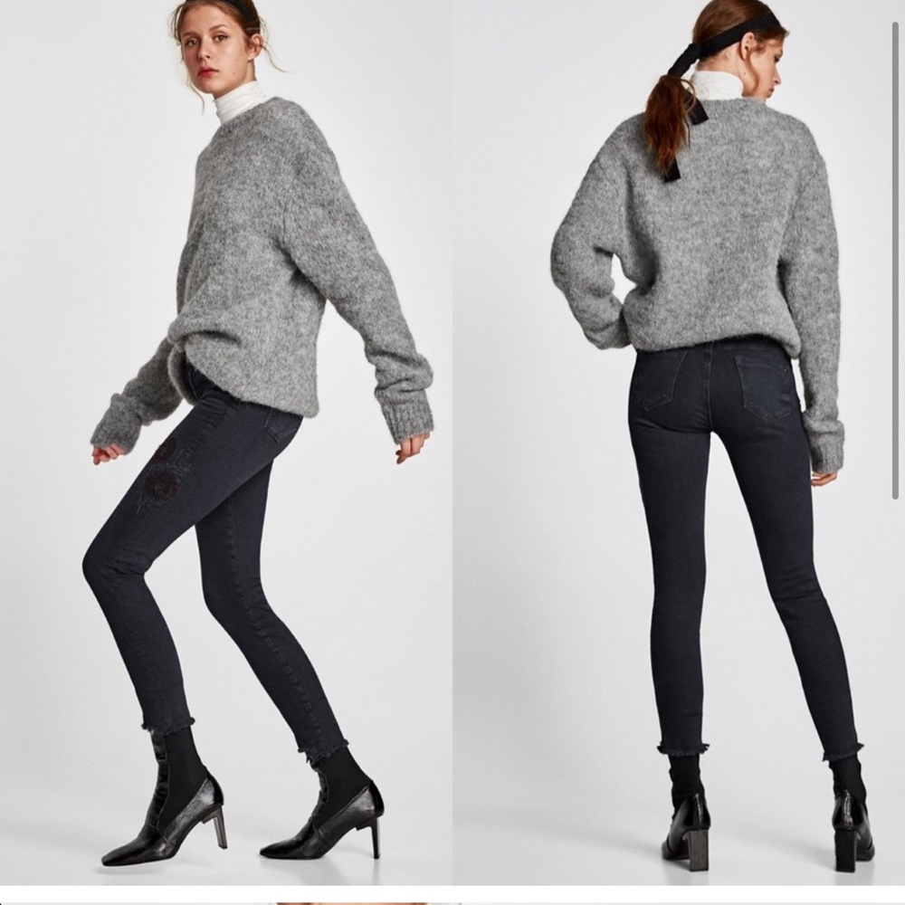 ZARA Jeans with matching floral embroidery